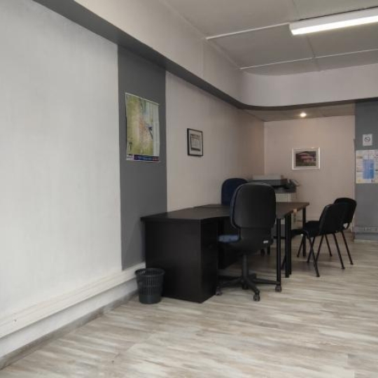  Annonces LOCATION GARD : Local / Bureau | PONT-SAINT-ESPRIT (30130) | 33 m2 | 44 900 &euro; 