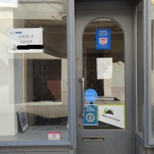  Annonces LOCATION GARD : Local / Bureau | PONT-SAINT-ESPRIT (30130) | 33 m2 | 44 900 &euro; 