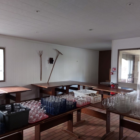  Annonces LOCATION GARD : Office | BIELLE (64260) | 292 m2 | 920 &euro; 