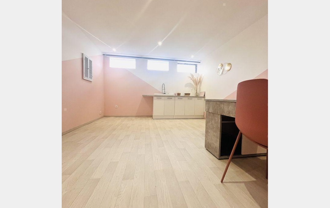 Annonces LOCATION GARD : Local / Bureau | BAGNOLS-SUR-CEZE (30200) | 209 m2 | 289 000 &euro; 