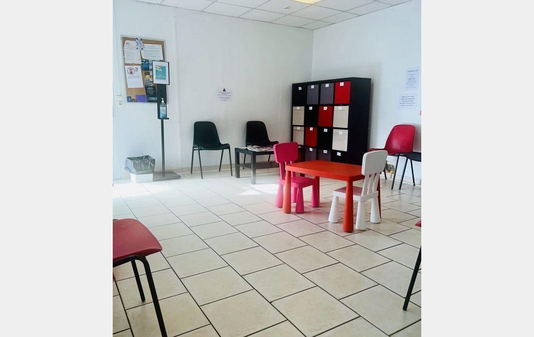 Annonces LOCATION GARD : Local / Bureau | BAGNOLS-SUR-CEZE (30200) | 209 m2 | 289 000 &euro; 