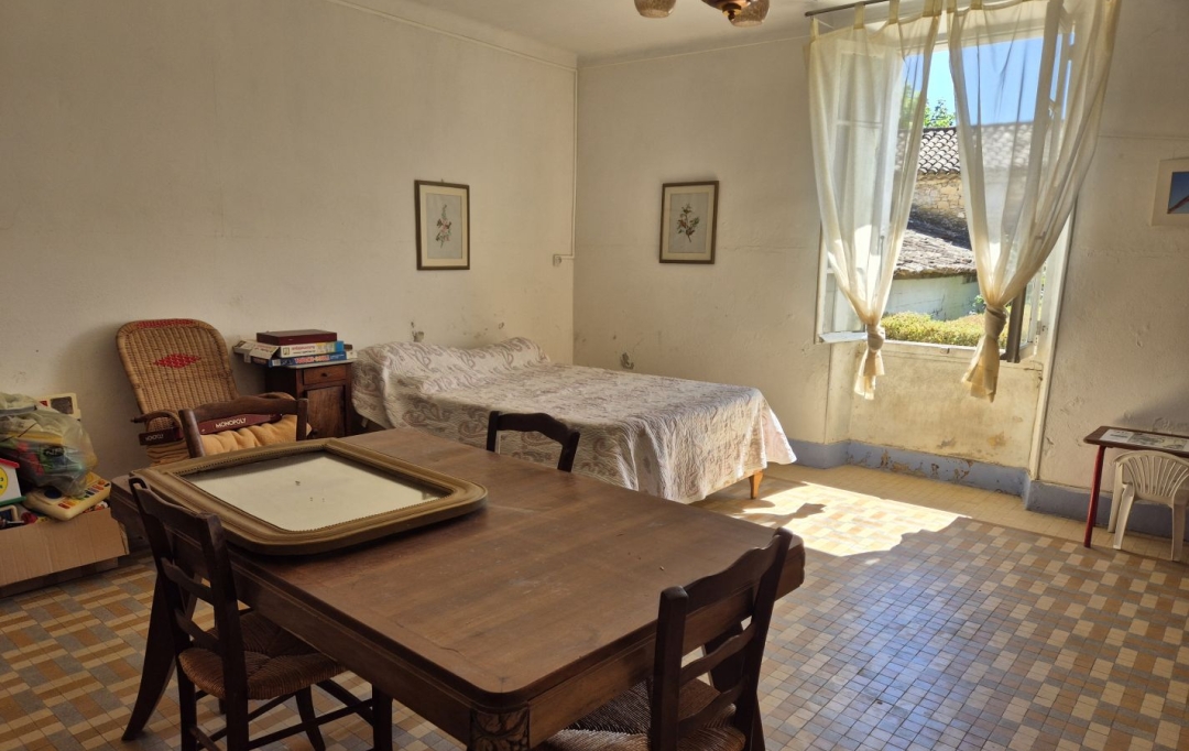 Annonces LOCATION GARD : Maison / Villa | GOUDARGUES (30630) | 208 m2 | 200 000 &euro; 