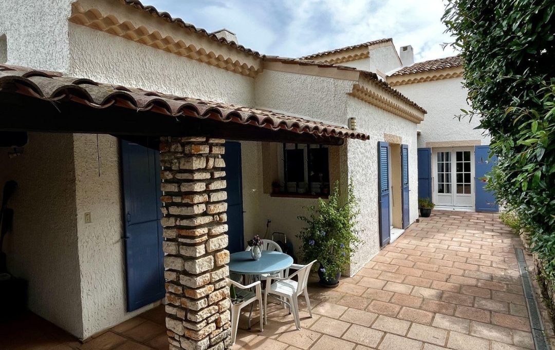 Annonces LOCATION GARD : Maison / Villa | SAINT-PAULET-DE-CAISSON (30130) | 180 m2 | 359 000 &euro; 