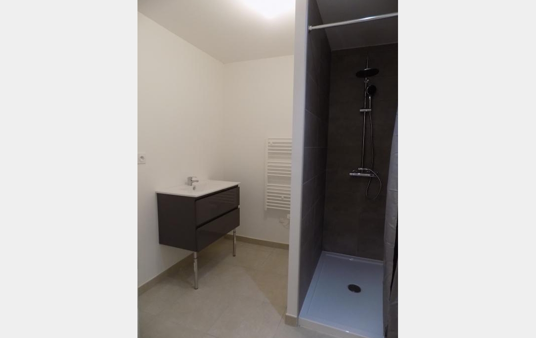 HELLO LOC : Apartment | SAINT-GERVAIS (30200) | 75 m2 | 580 € 
