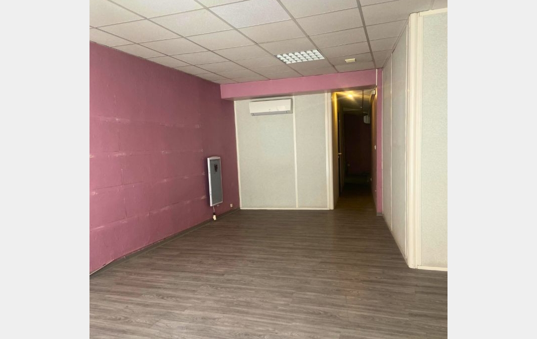 Annonces LOCATION GARD : Office | BAGNOLS-SUR-CEZE (30200) | 68 m2 | 700 &euro; 