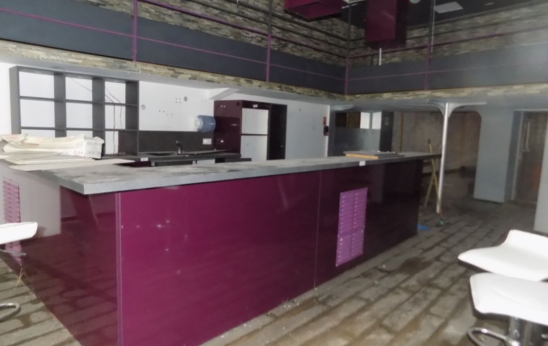 Annonces LOCATION GARD : Office | BAGNOLS-SUR-CEZE (30200) | 93 m2 | 900 &euro; 