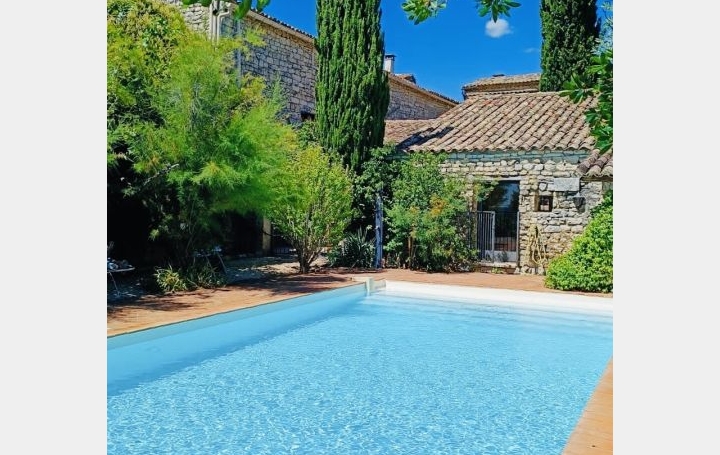 Propriété   GOUDARGUES  131 m2 650 000 € 