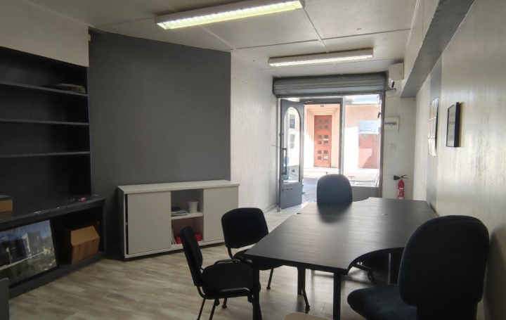  Annonces LOCATION GARD Local / Bureau | PONT-SAINT-ESPRIT (30130) | 33 m2 | 44 900 € 