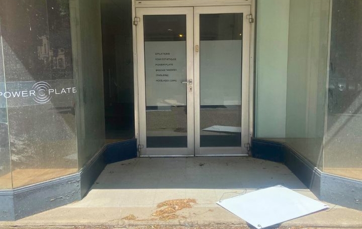  HELLO LOC Office | BAGNOLS-SUR-CEZE (30200) | 77 m2 | 700 € 